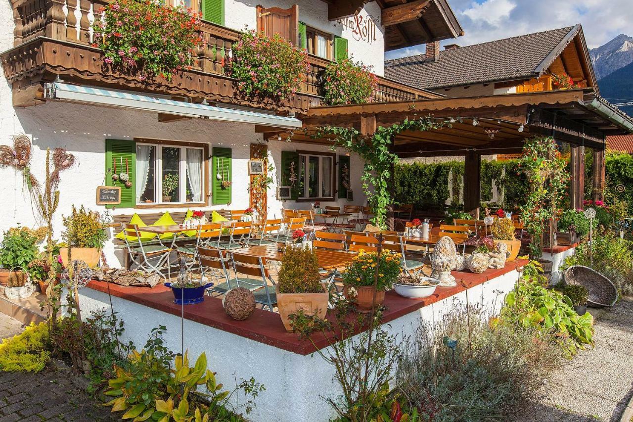 Fruehstueckspension Gaestehaus Zum Weissen Roessl Wallgau Exterior photo